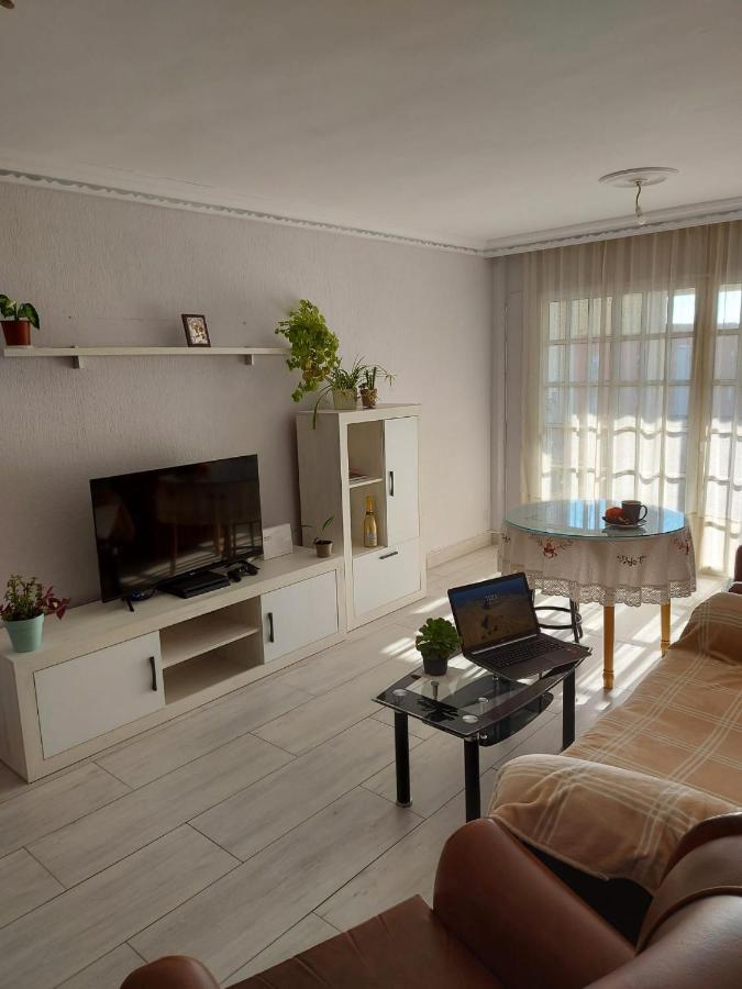 ホテル Habitacion Privada A 15 Min De La Playa/Piso ウエルバ エクステリア 写真